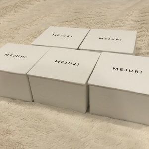 Mejuri gift boxes
